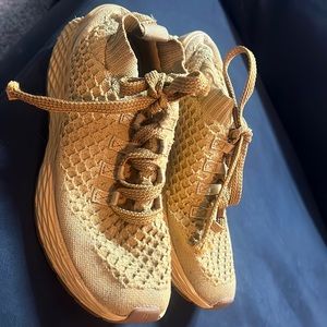 Nobull fly knit us women size 7.5 used